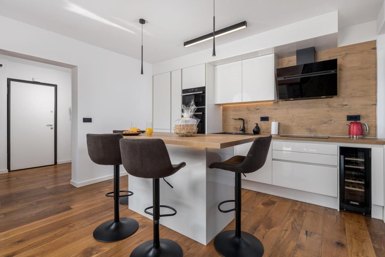 Ferienwohnung Aenei Delux Rijeka Exterior foto