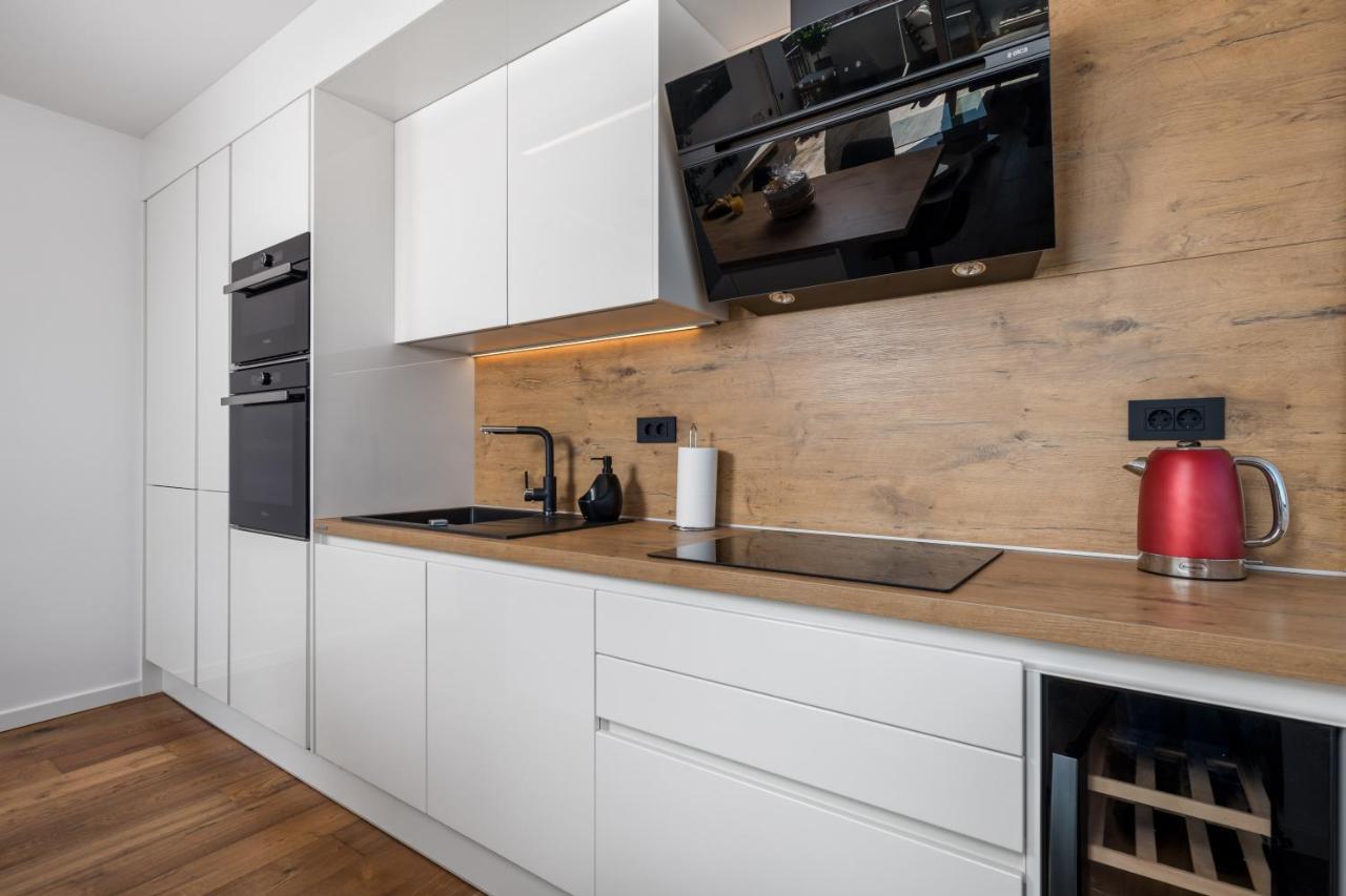 Ferienwohnung Aenei Delux Rijeka Exterior foto